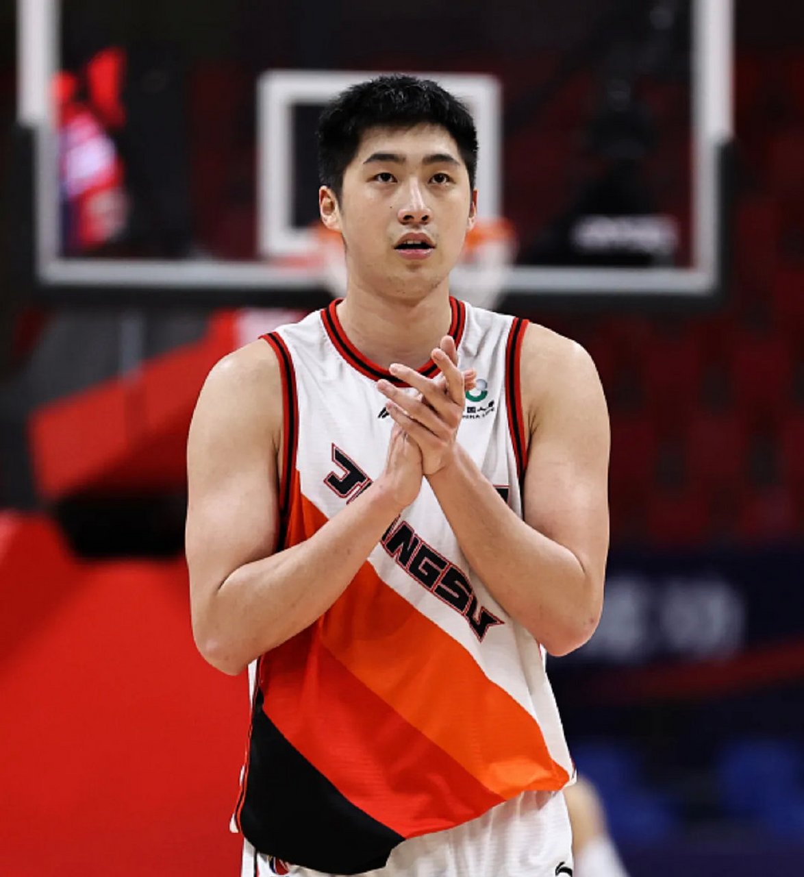 ayx-包含CBA常规赛倒计时，葡萄牙体育今晨战术微调，细节引发关注，媒体盛赞，阵容厚度经受考验的词条